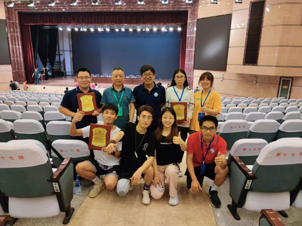 2.jpg 雷竞技网站