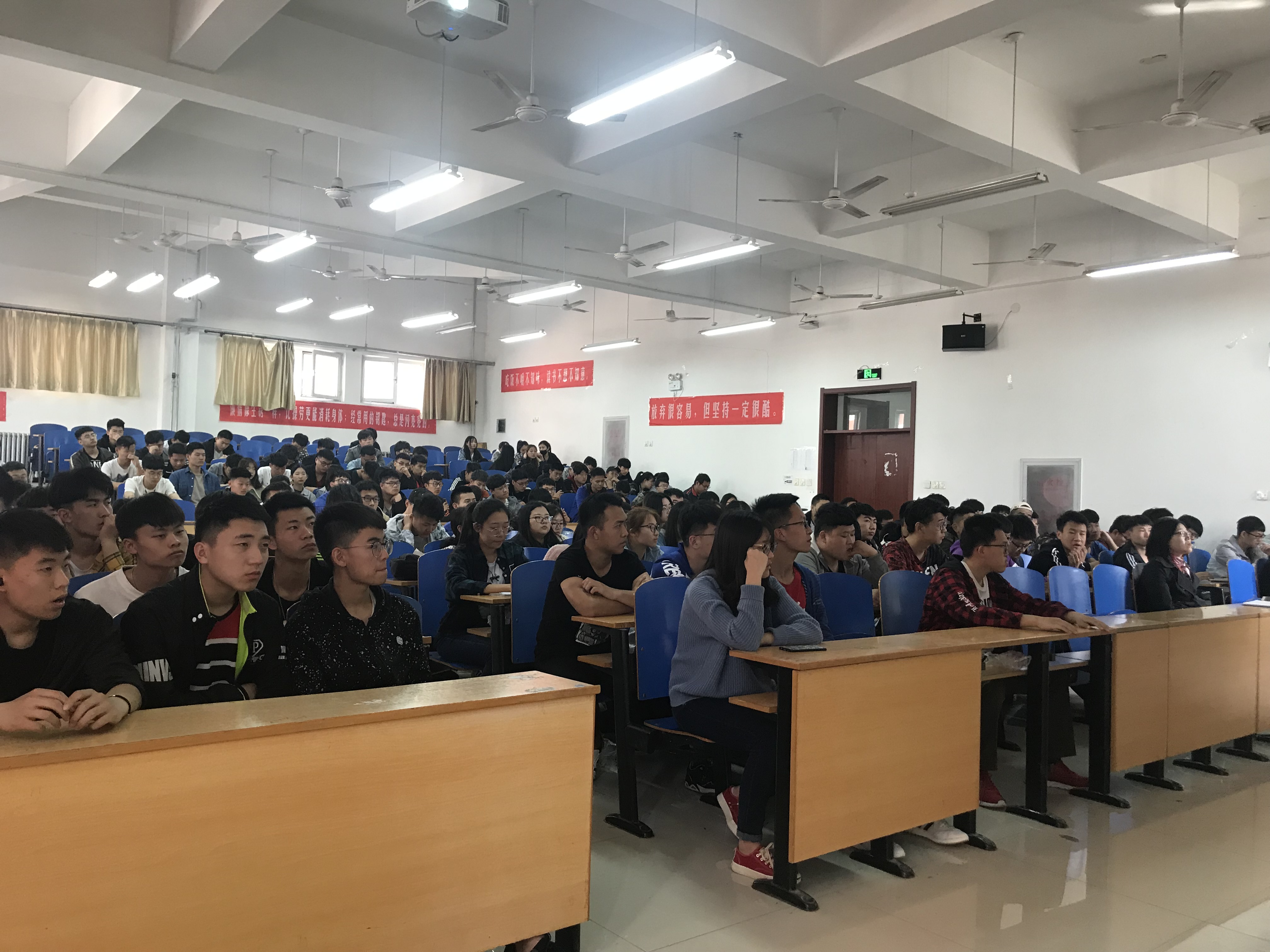 2.jpg 雷竞技网站